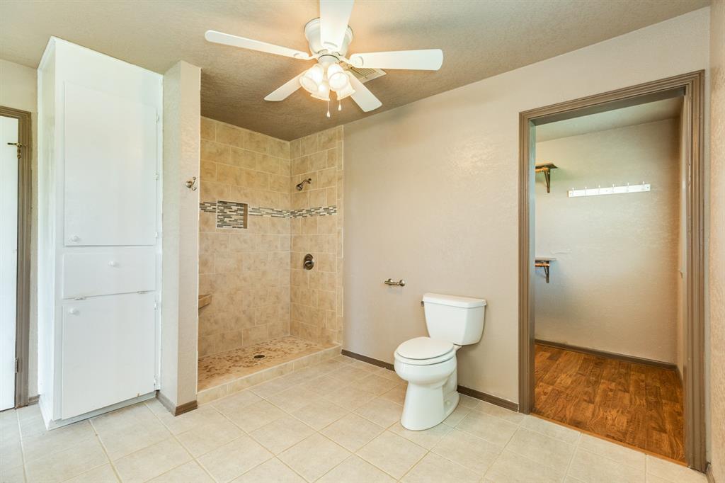 23702 Fm 521, Angleton, Texas image 40