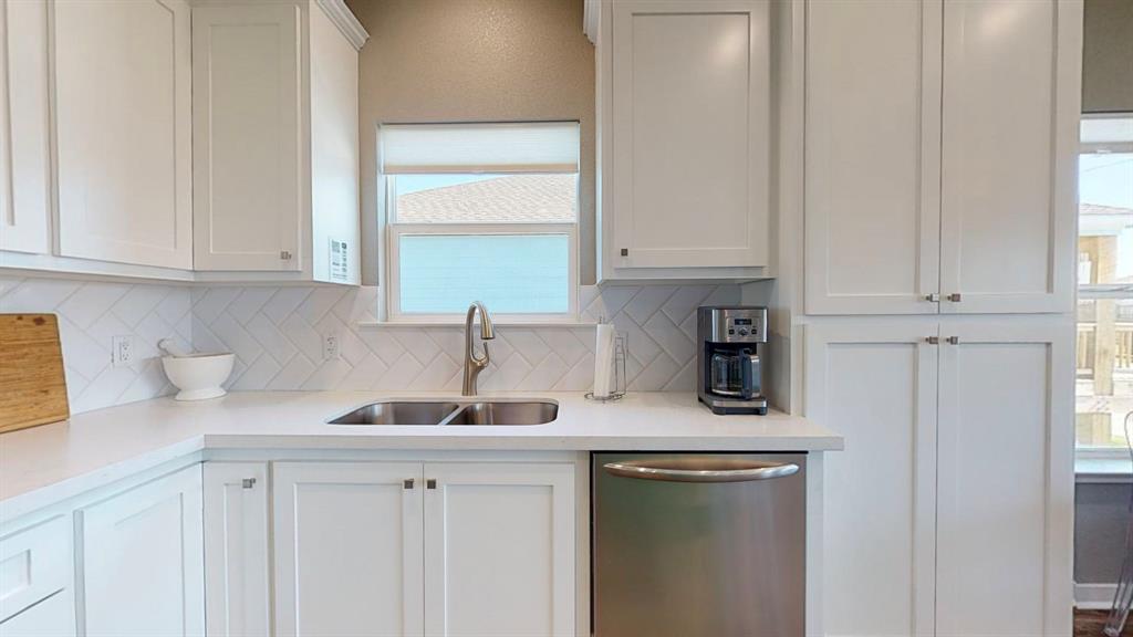 3287 Hidden Gold, Crystal Beach, Texas image 6