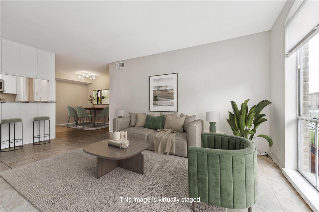 4631 Wild Indigo Street #575, Houston, Texas image 5