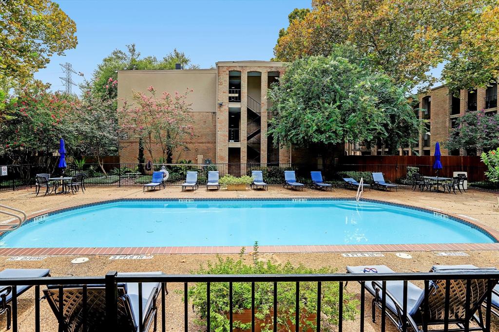 4631 Wild Indigo Street #575, Houston, Texas image 9