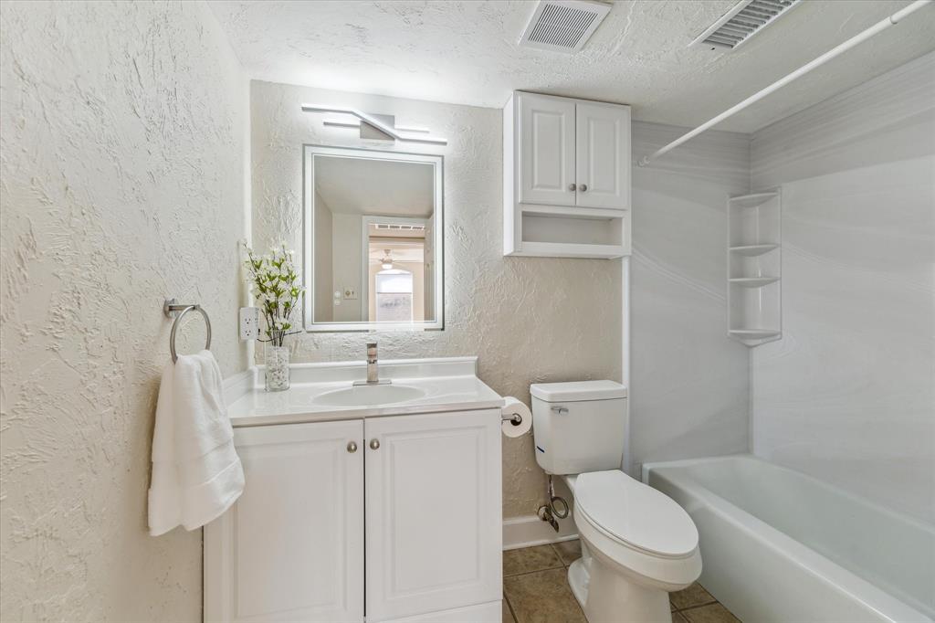4631 Wild Indigo Street #575, Houston, Texas image 18