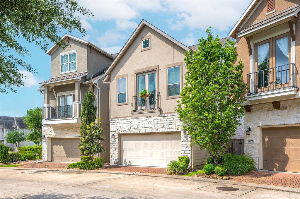 1705 Red Oak Point Drive