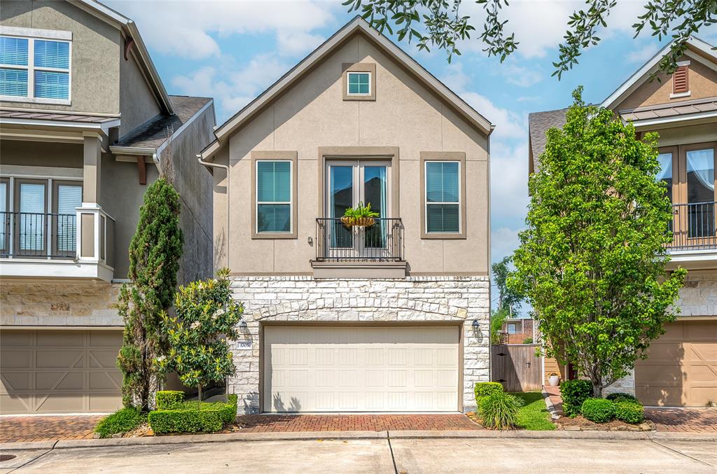 1705 Red Oak Point Drive