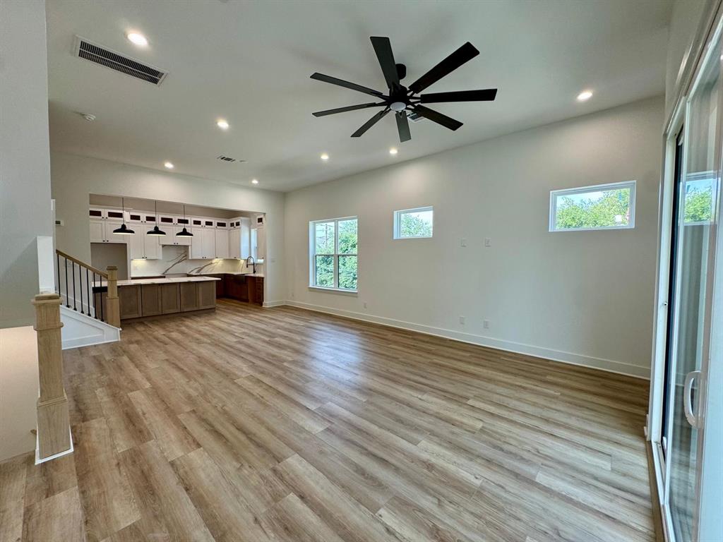1639 Beall Street, Houston, Texas image 7