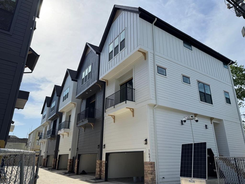 1639 Beall Street, Houston, Texas image 28