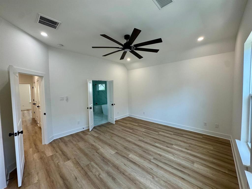 1639 Beall Street, Houston, Texas image 9
