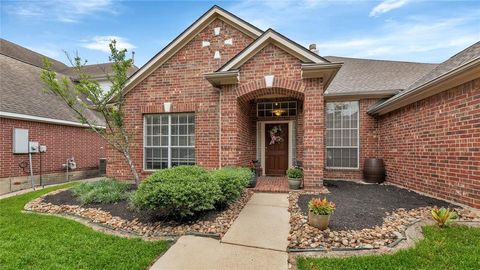 Single Family Residence in Tomball TX 17703 Forest Haven Trail.jpg