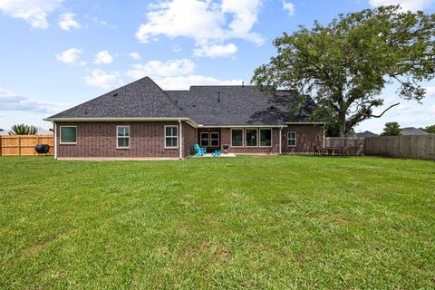 A home in Angleton