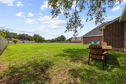 A home in Angleton