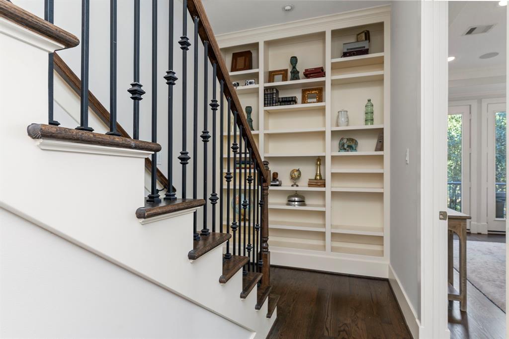 12423 Dermott Drive, Houston, Texas image 21