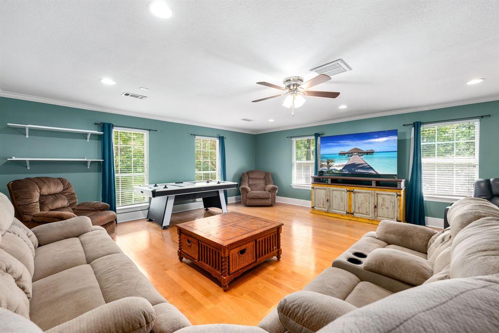 600 Crystal River Road, Conroe, Texas image 16