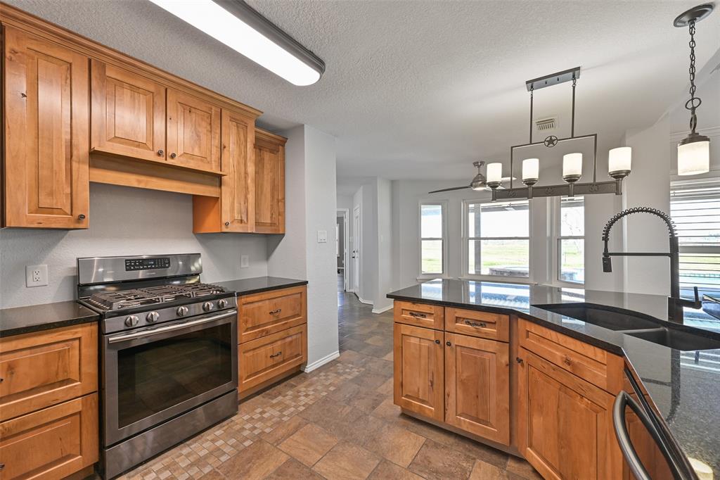 11610 Anders Lane, Santa Fe, Texas image 23