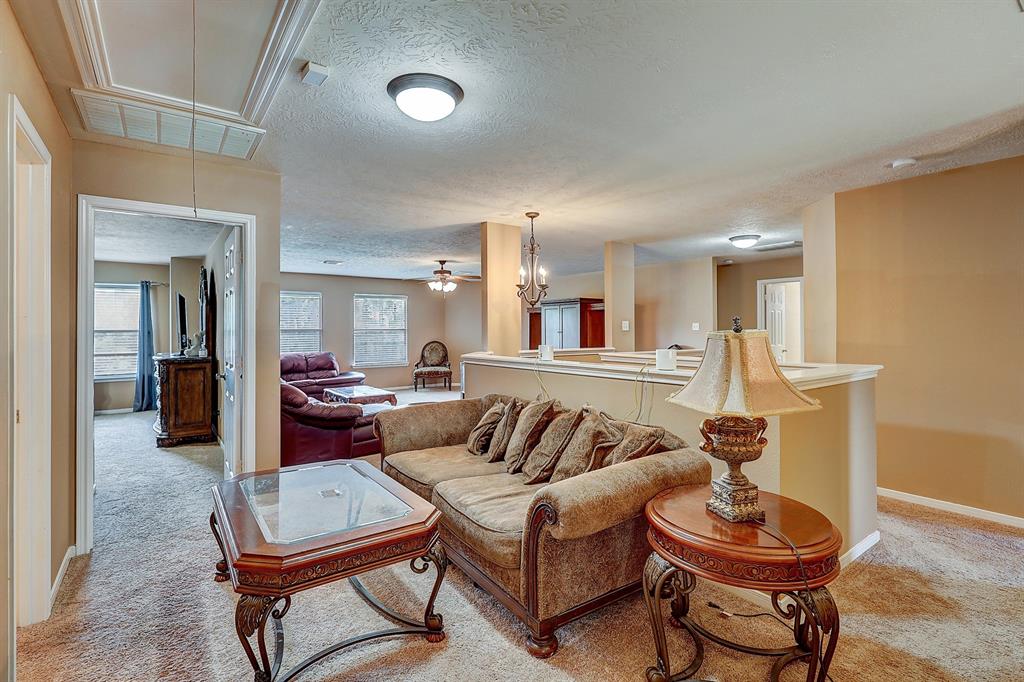 8102 Trophy Place Drive, Humble, Texas image 22