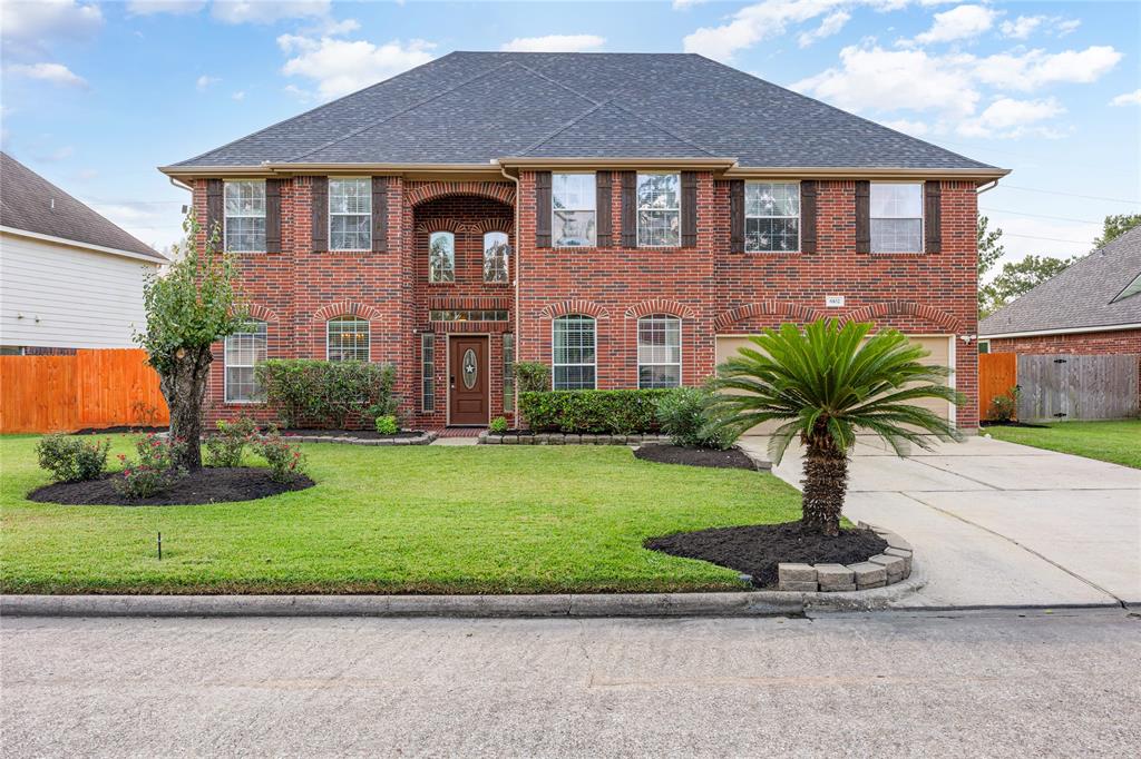 8102 Trophy Place Drive, Humble, Texas image 4