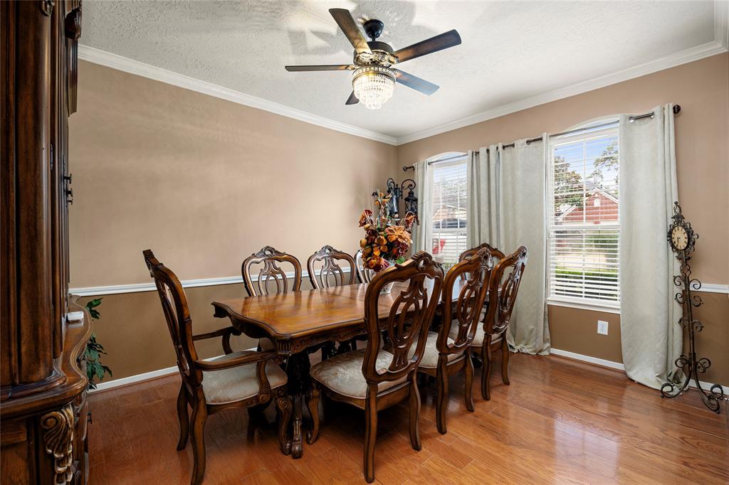 8102 Trophy Place Drive, Humble, Texas image 18