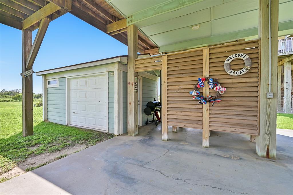 839 S Monkhouse Drive, Crystal Beach, Texas image 39