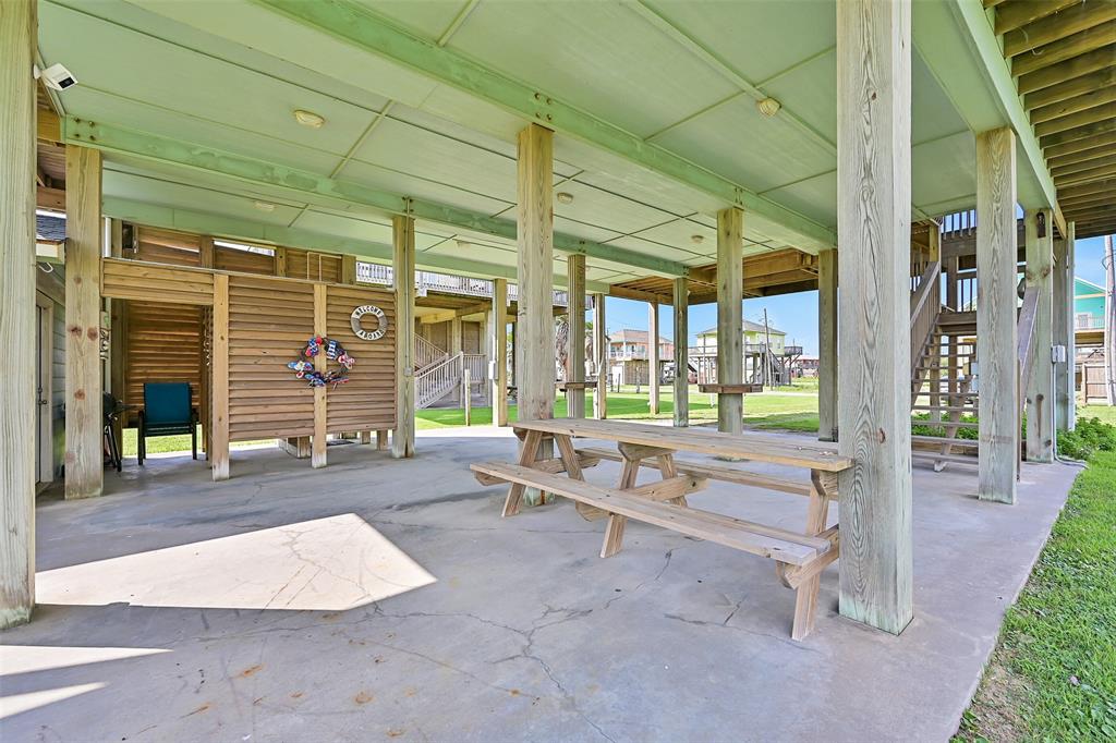 839 S Monkhouse Drive, Crystal Beach, Texas image 38