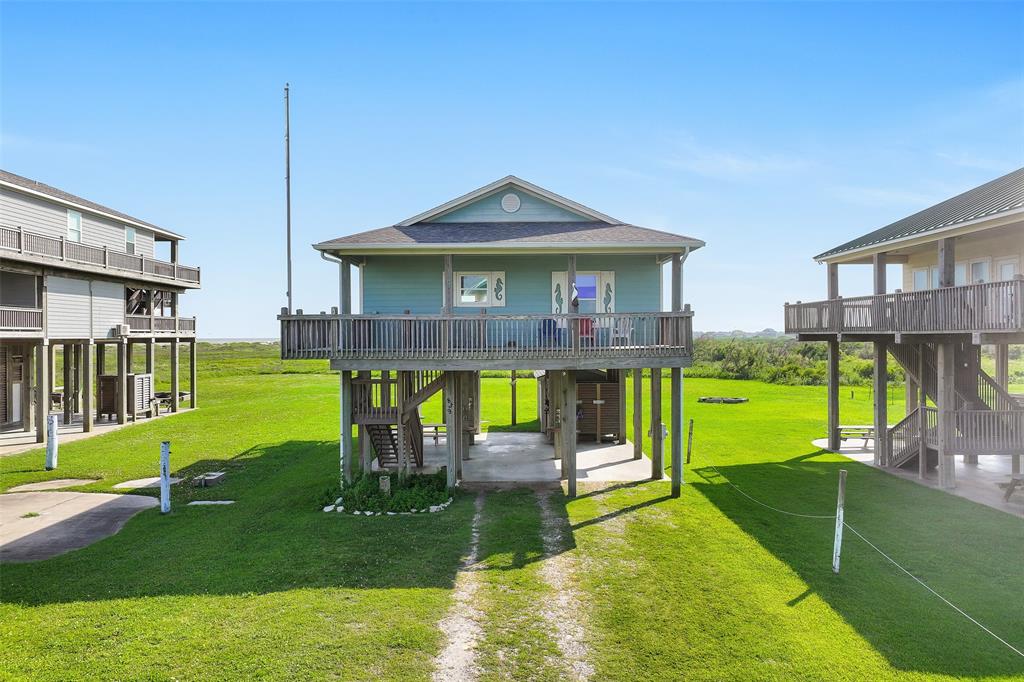 839 S Monkhouse Drive, Crystal Beach, Texas image 1