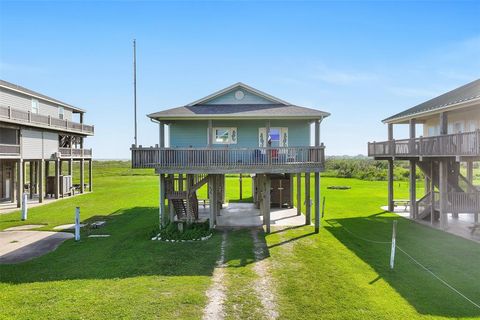 839 S Monkhouse Drive Crystal Beach TX 77650