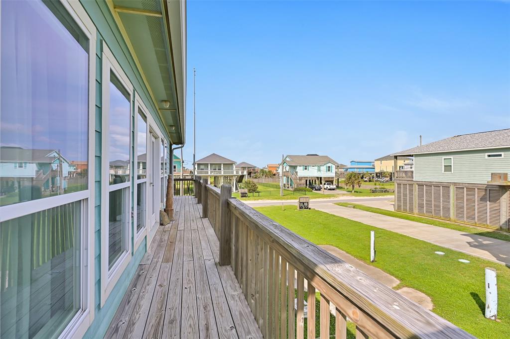 839 S Monkhouse Drive, Crystal Beach, Texas image 31