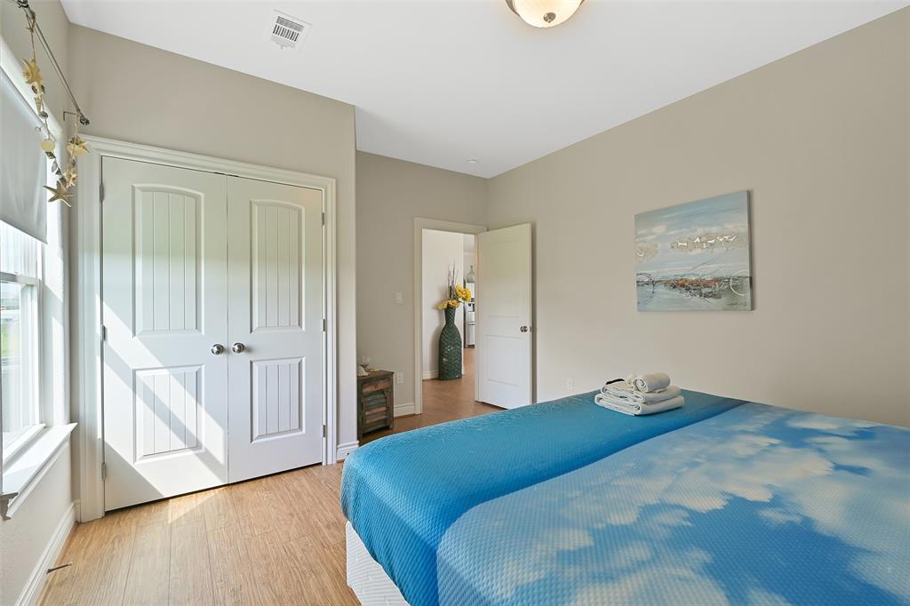 839 S Monkhouse Drive, Crystal Beach, Texas image 21