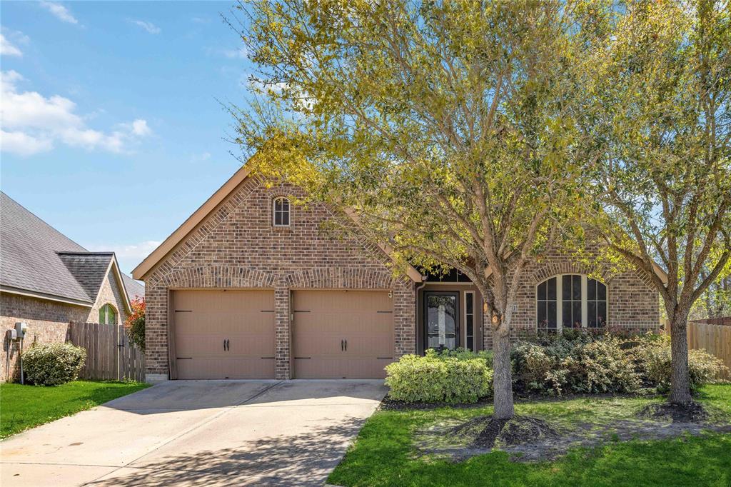 4219 Redstone Place Court, Fresno, Texas image 1