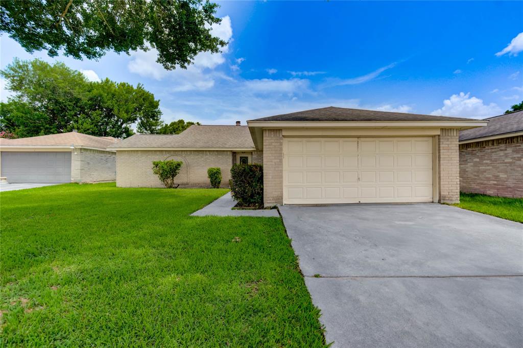 2710 Magnolia Court