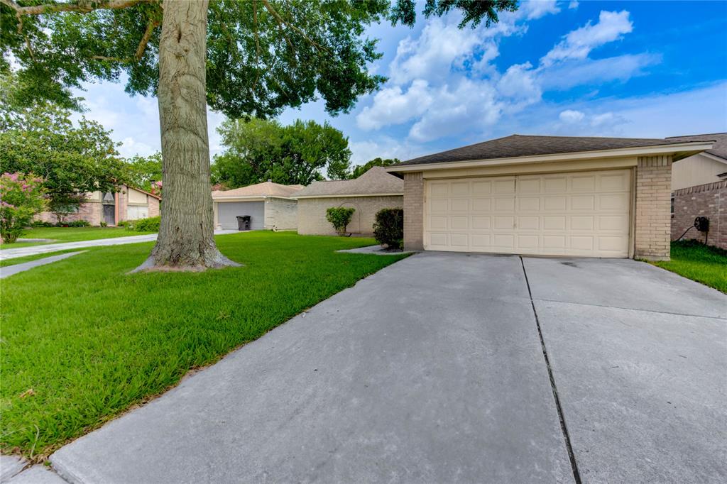 2710 Magnolia Court