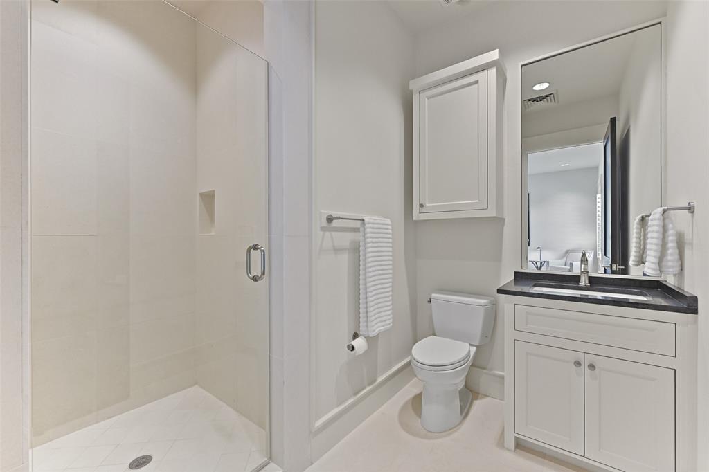 2208 Butler Drive, Friendswood, Texas image 33