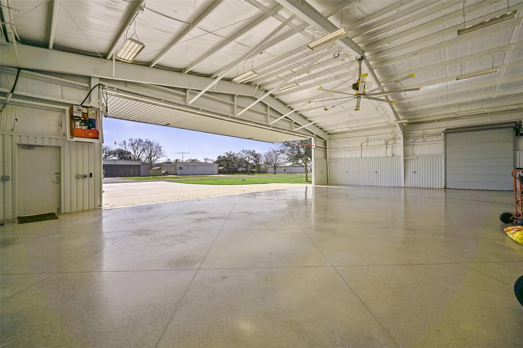 2208 Butler Drive, Friendswood, Texas image 45