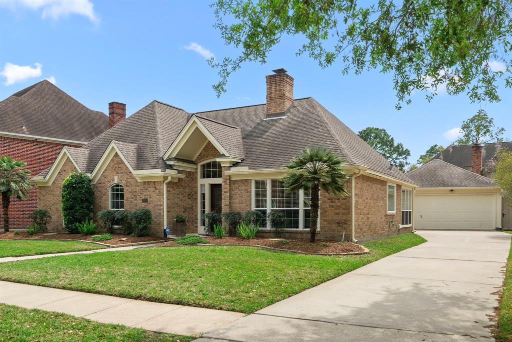 2657 Waverly Drive, League City, Texas image 2