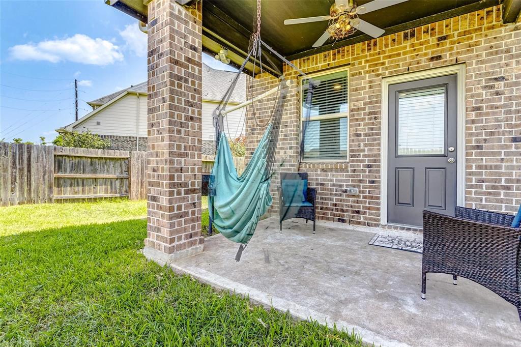 2110 Falcon Brook Drive, Katy, Texas image 34