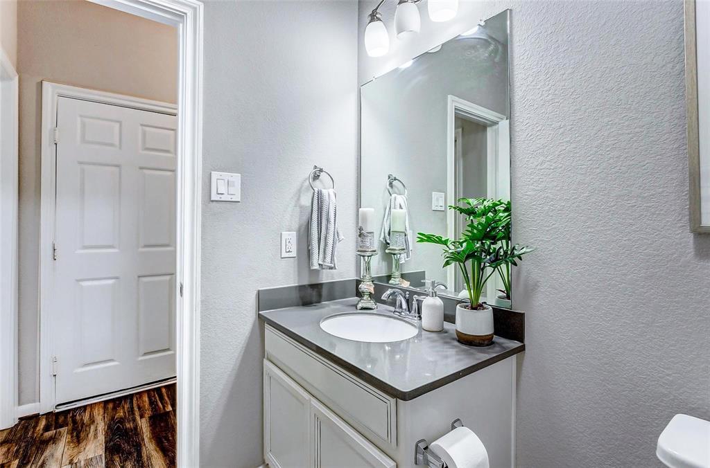 2110 Falcon Brook Drive, Katy, Texas image 24