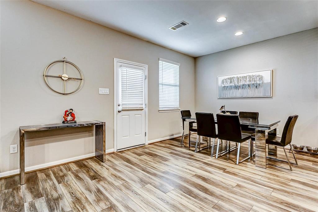 2110 Falcon Brook Drive, Katy, Texas image 9