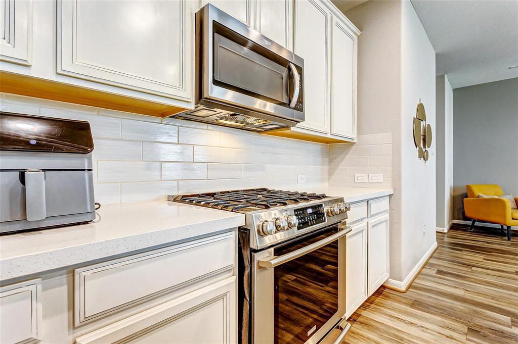 2110 Falcon Brook Drive, Katy, Texas image 15