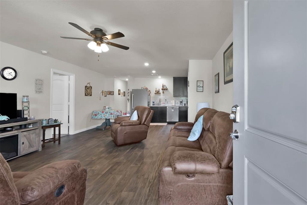 15023 Sorrento Bay Court, Willis, Texas image 3