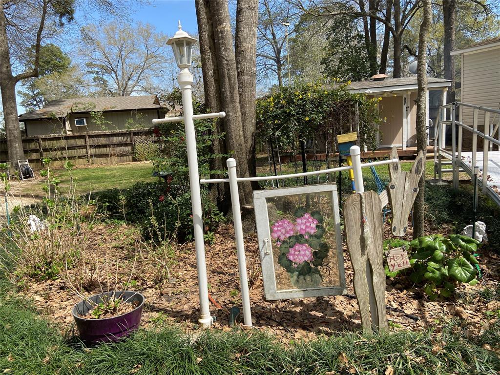253 Escapees Drive, Livingston, Texas image 24