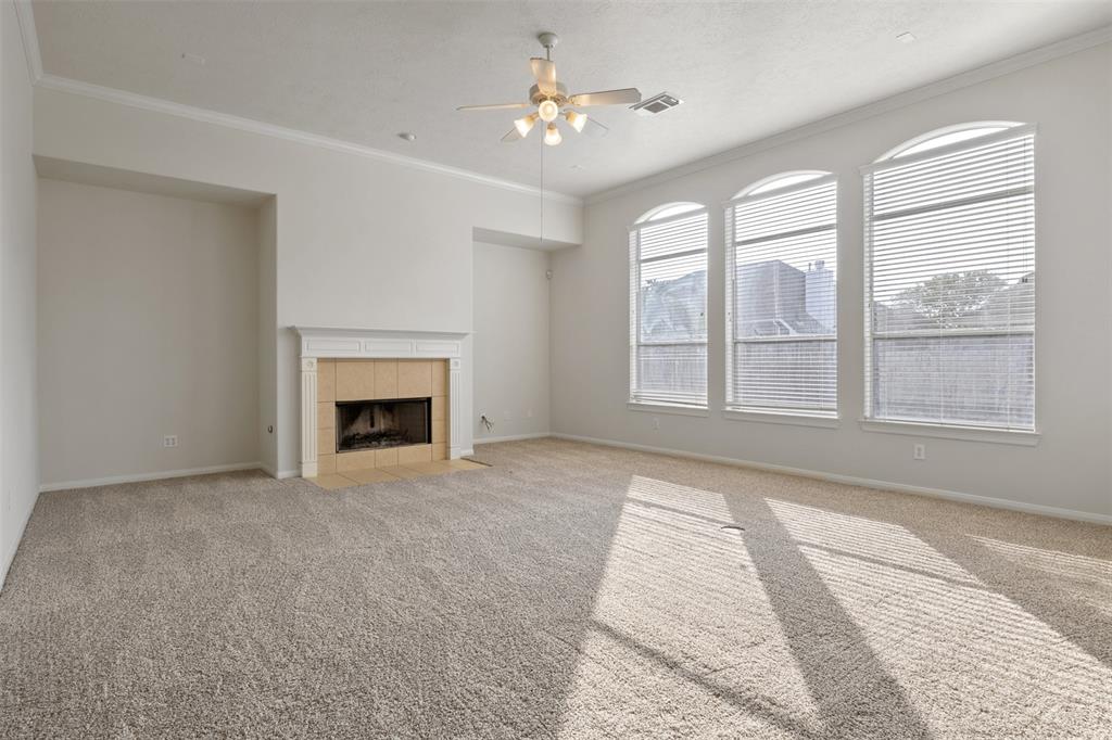 2126 Fortuna Bella Drive, Pearland, Texas image 19