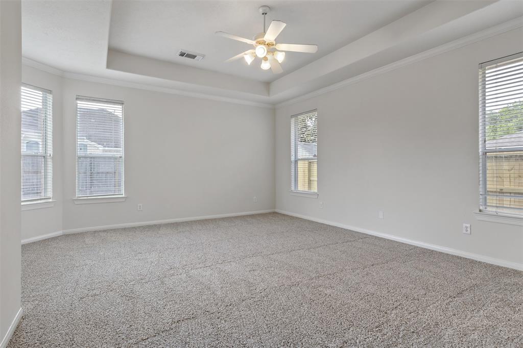 2126 Fortuna Bella Drive, Pearland, Texas image 23