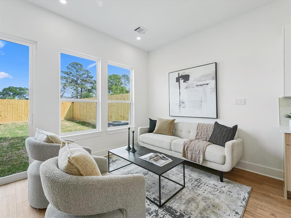 7820 Sealey Street St, Houston, Texas image 9
