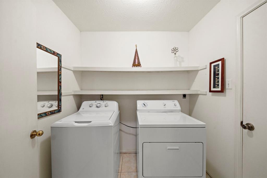 907 S Peach Hollow Court, Pearland, Texas image 19