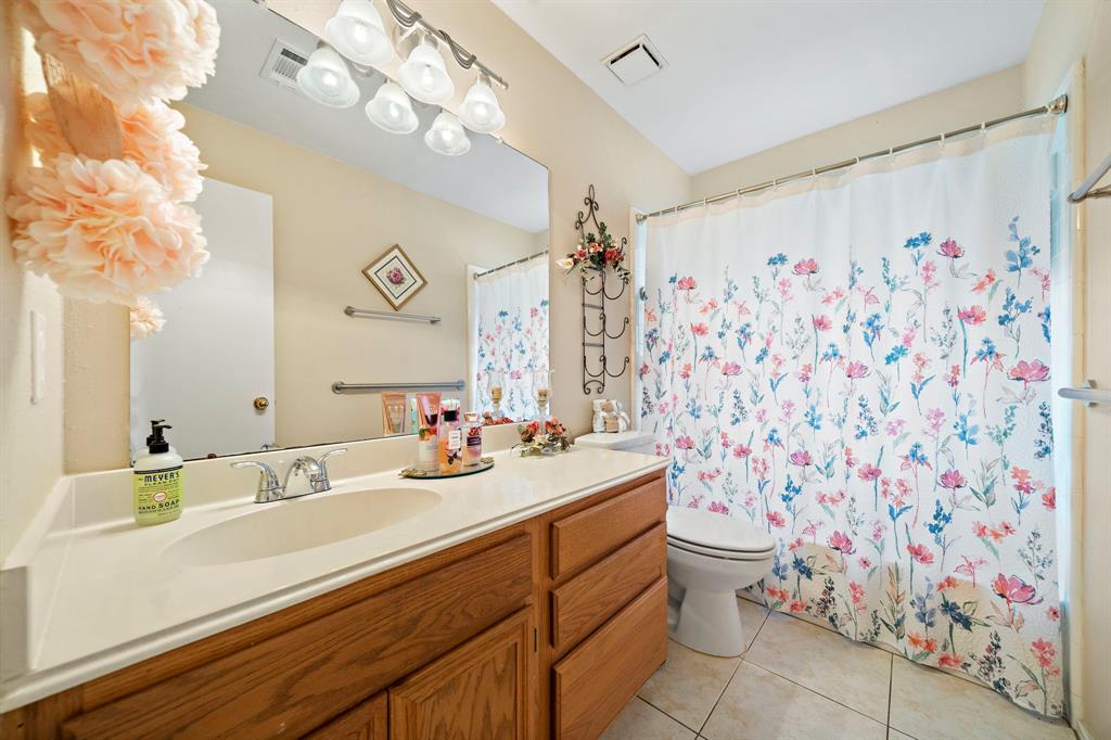 907 S Peach Hollow Court, Pearland, Texas image 15