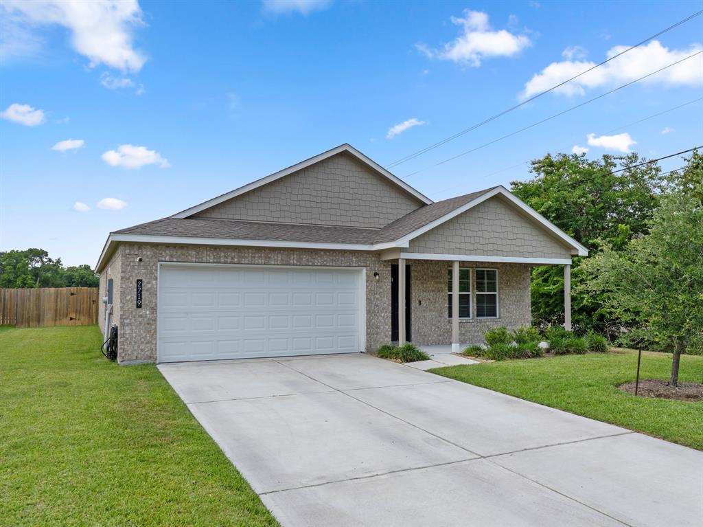2719 Marguerite Street, Bay City, Texas image 1