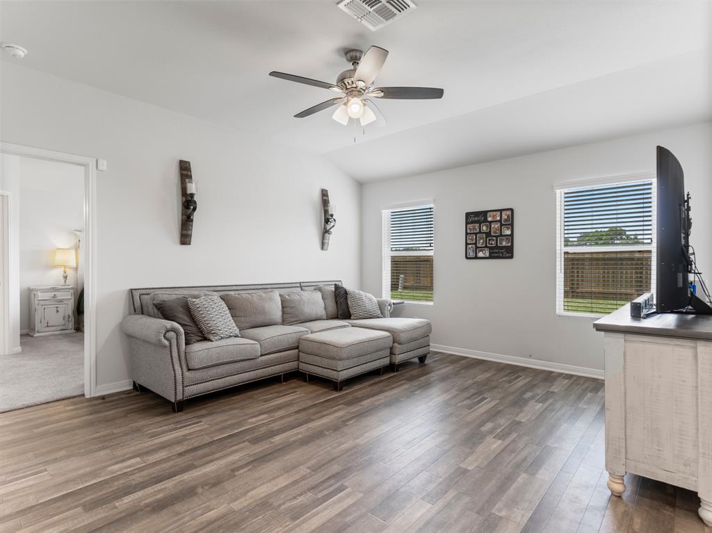 2719 Marguerite Street, Bay City, Texas image 24