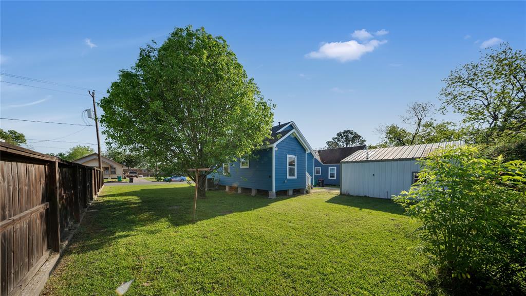 207 E Gulf Street, Baytown, Texas image 16