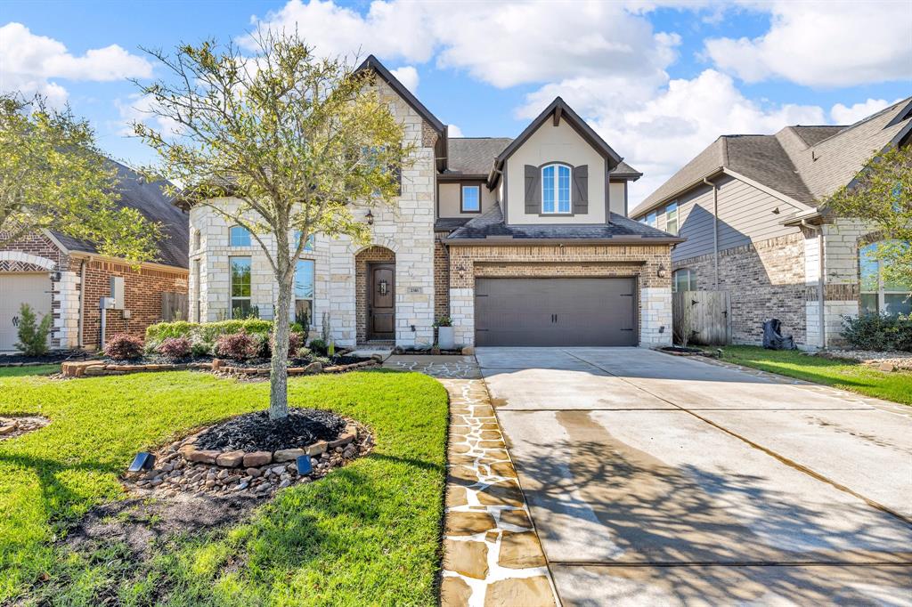 2316 Iron Ridge Lane, Friendswood, Texas image 1