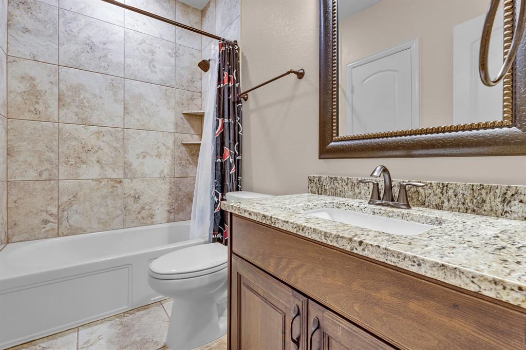 2316 Iron Ridge Lane, Friendswood, Texas image 25