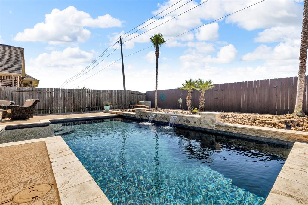 2316 Iron Ridge Lane, Friendswood, Texas image 31