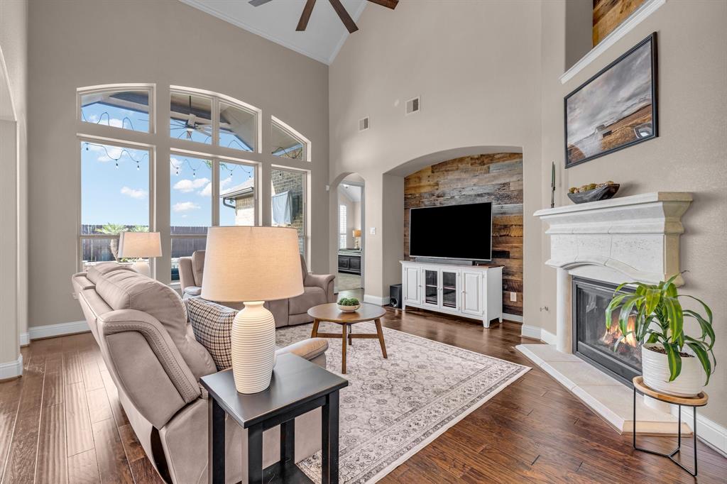 2316 Iron Ridge Lane, Friendswood, Texas image 8