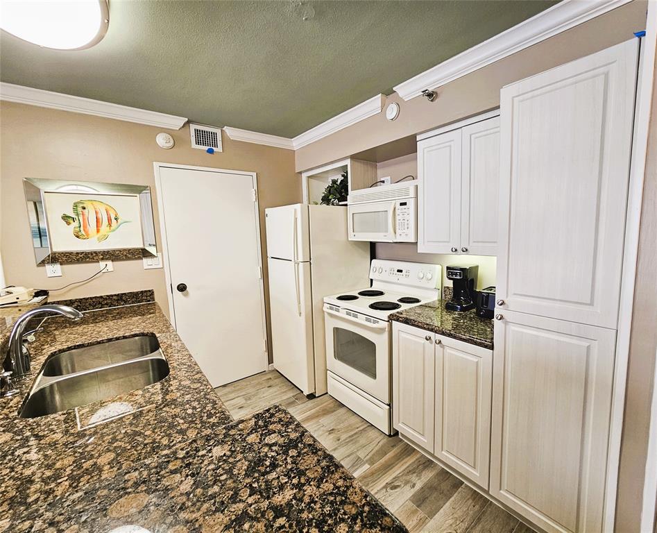 5220 Seawall Boulevard #836C, Galveston, Texas image 5